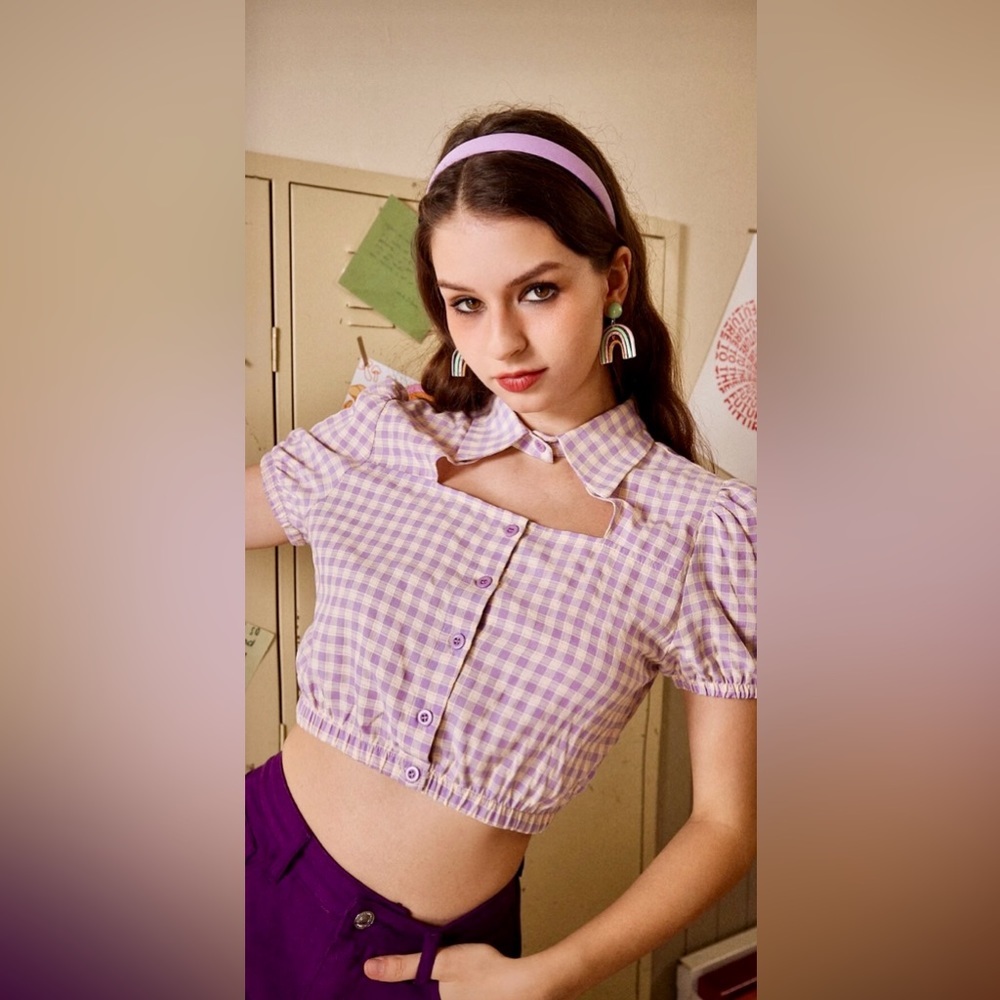 CROP TOP | Plaid Cut Out Button Funnel Spread Collar | Women’s Size 2 - Picture 4 of 11